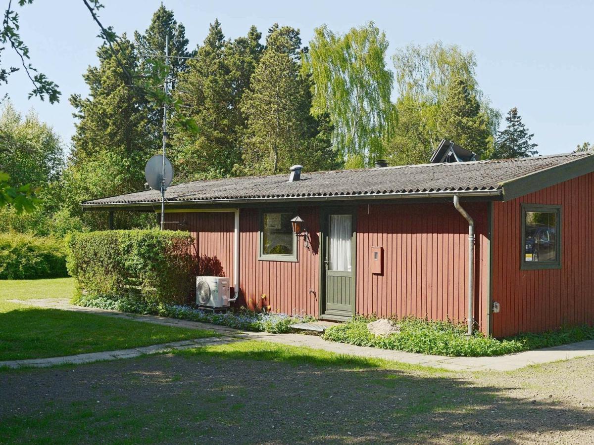 6 Person Holiday Home In Pr St Togeholt Bagian luar foto