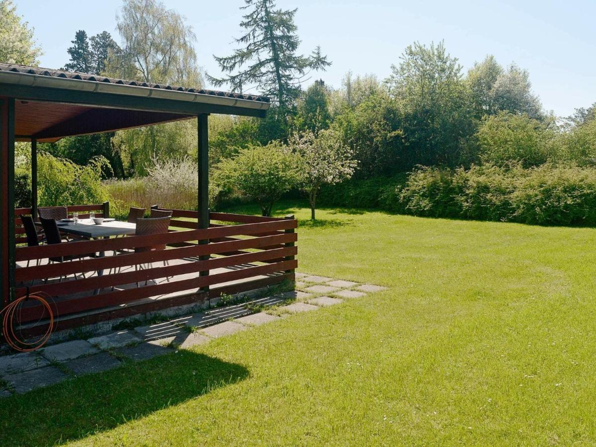 6 Person Holiday Home In Pr St Togeholt Bagian luar foto
