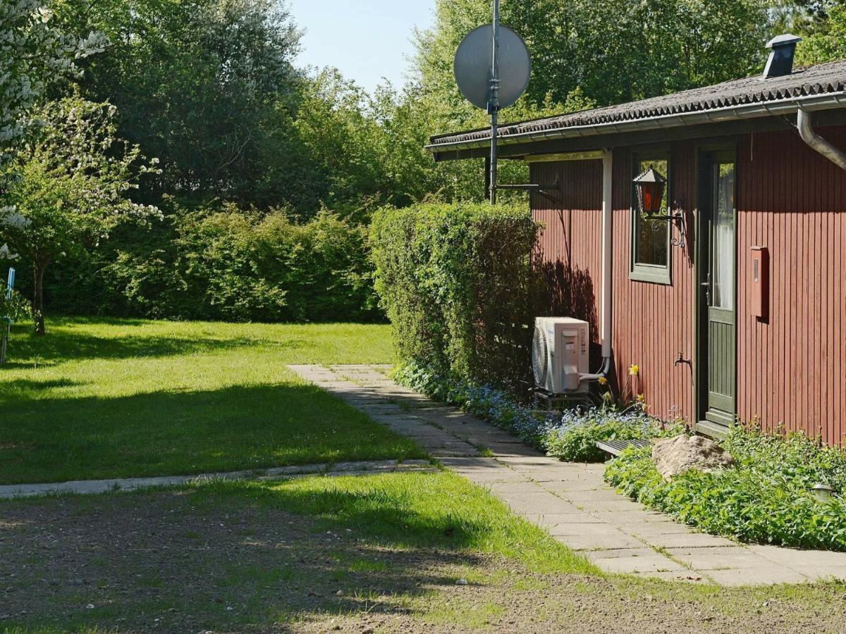 6 Person Holiday Home In Pr St Togeholt Bagian luar foto